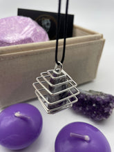 Load image into Gallery viewer, Amethyst Gift Box