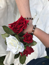 Load image into Gallery viewer, Freshwater Pearl & Wooden Bead Bracelet