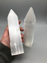 Load image into Gallery viewer, Selenite Pencil Tower