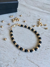 Load image into Gallery viewer, Black Onyx &amp; 9ct Gold Bead Bracelet
